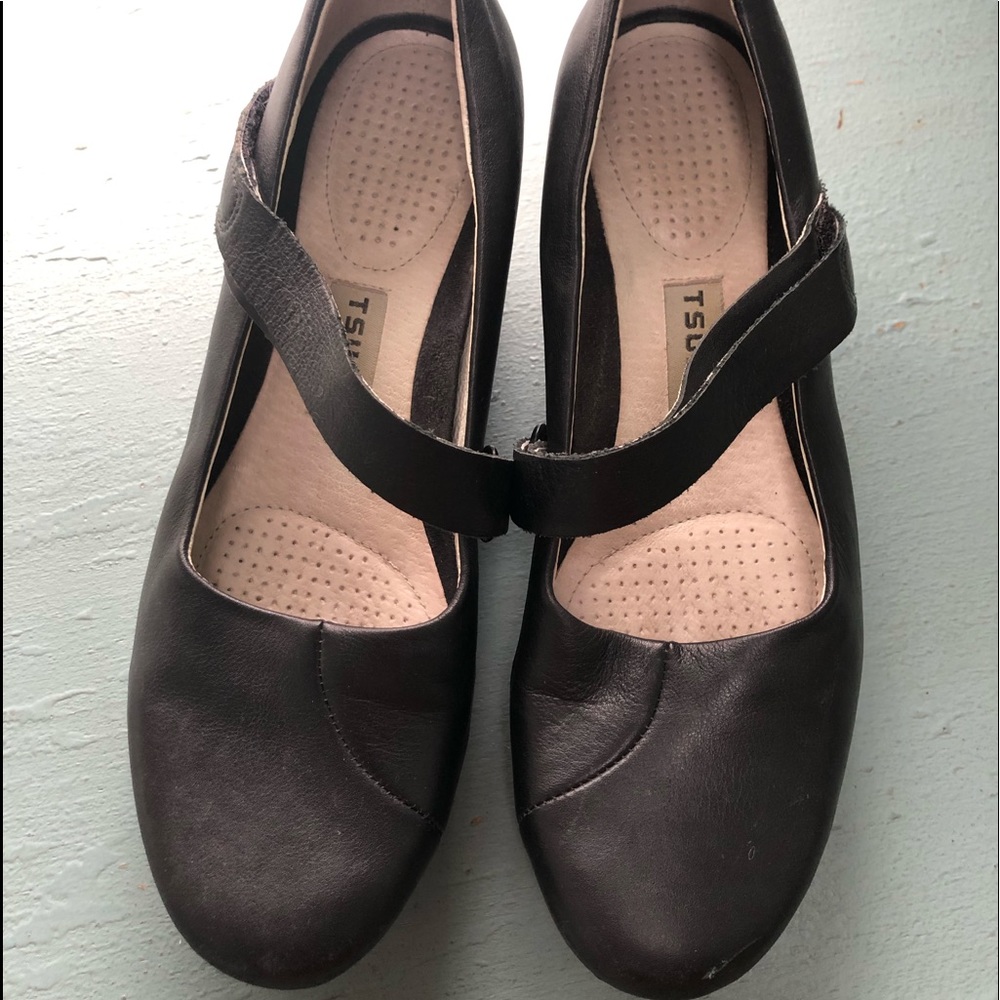 Comfy black platform Mary Jane